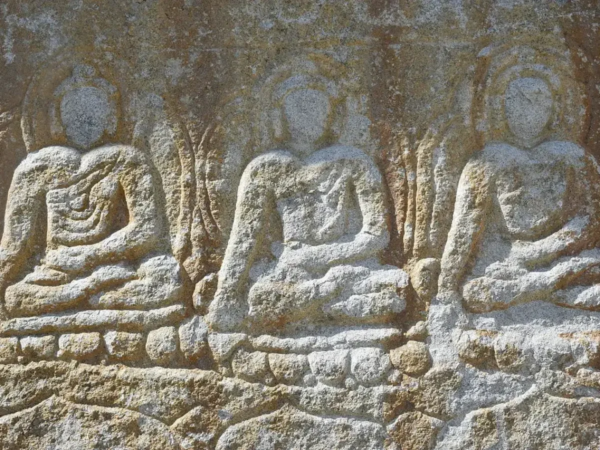 Manthal Rock Buddhist inscriptions in Skardu