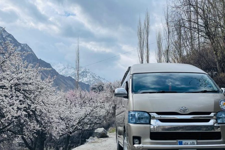 Hiace Grand Cabin