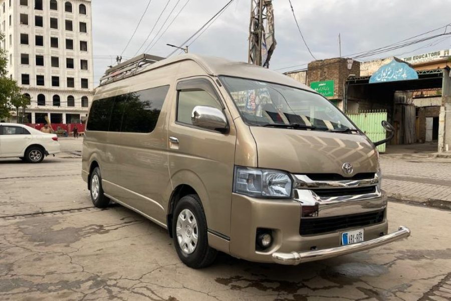 Hiace Grand Cabin