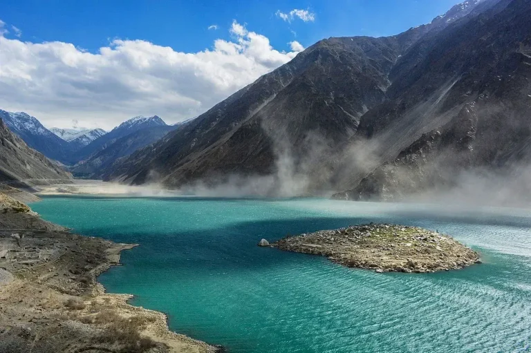 Skardu Private Tour – 5 Places – 3 Days / 2 Nights