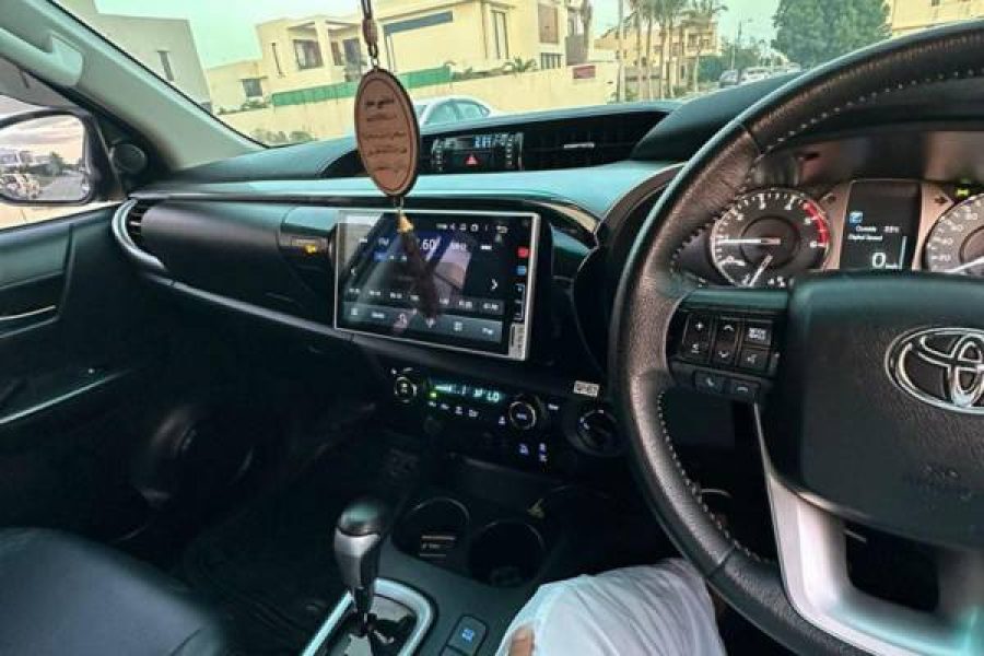 Toyota Hilux Revo – Power & Performance for Every Terrain