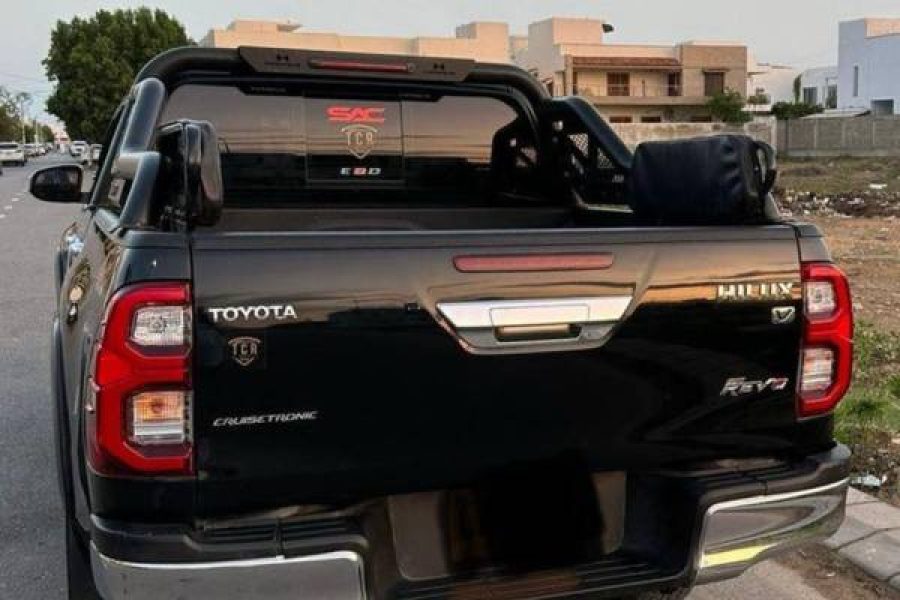 Toyota Hilux Revo – Power & Performance for Every Terrain